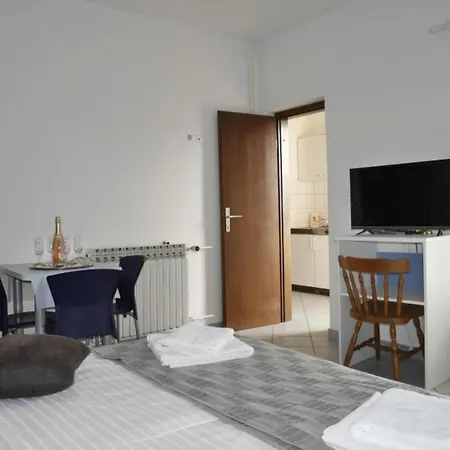 Seaside - 2 Bedroom 3 Apartmán
